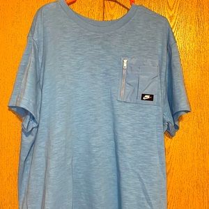 Nike modern essential T-shirt